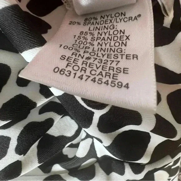 Croft & Barrow V tiered swimwear swim dress black/whit animal print size 10 - Picture 6 of 8